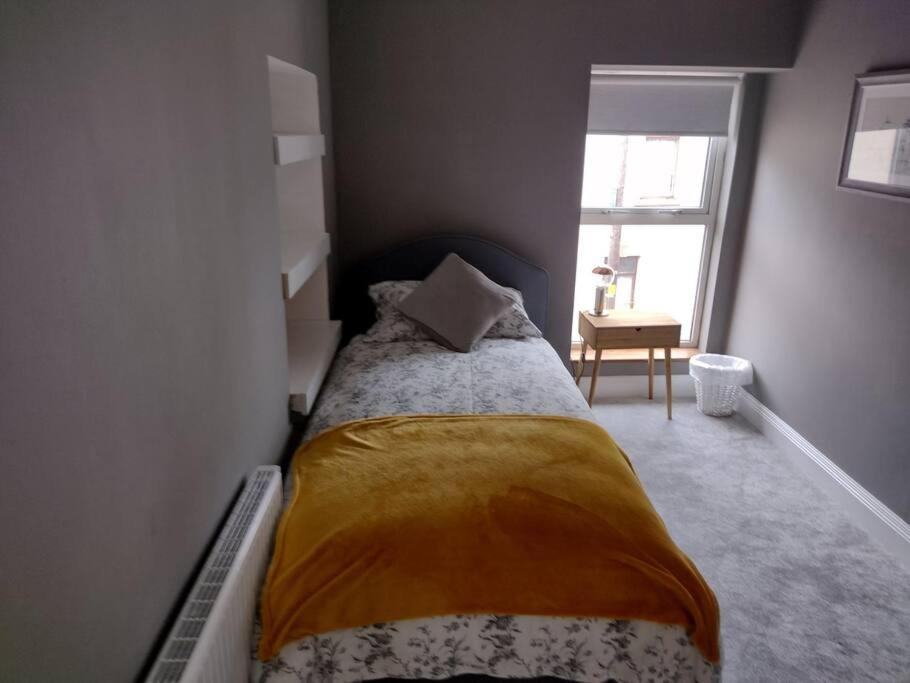 White Birds Townhouse In Sligo Town Center Apartman Kültér fotó